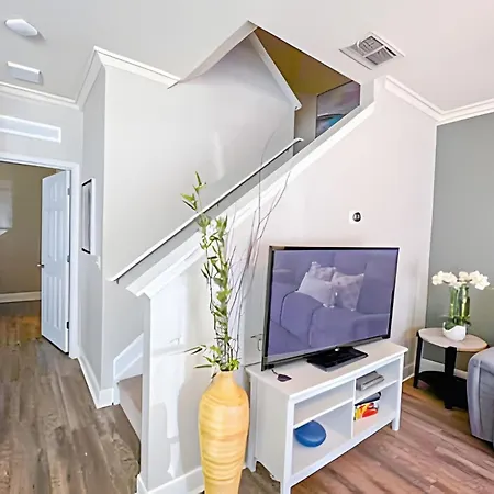 Magical 4-Br Home In Gated Community Near Disney